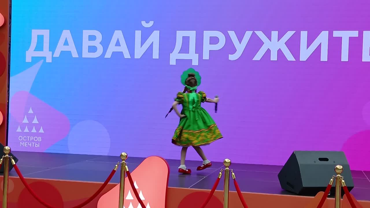 Из деревни ЛИЛИЯ ДУНАЕВА